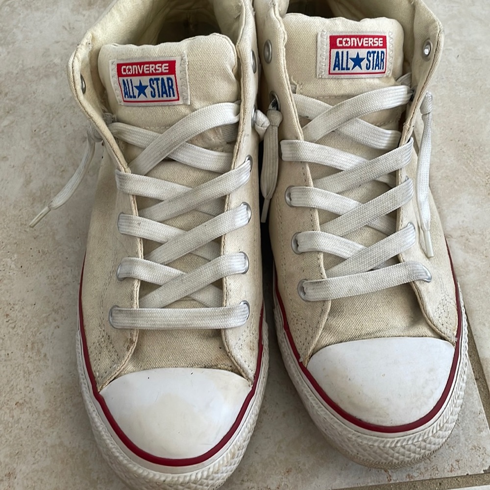 CHUCK TAYLOR ALL STAR HI STREET